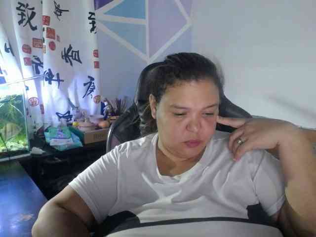 beautifulchubbyqueen webcam