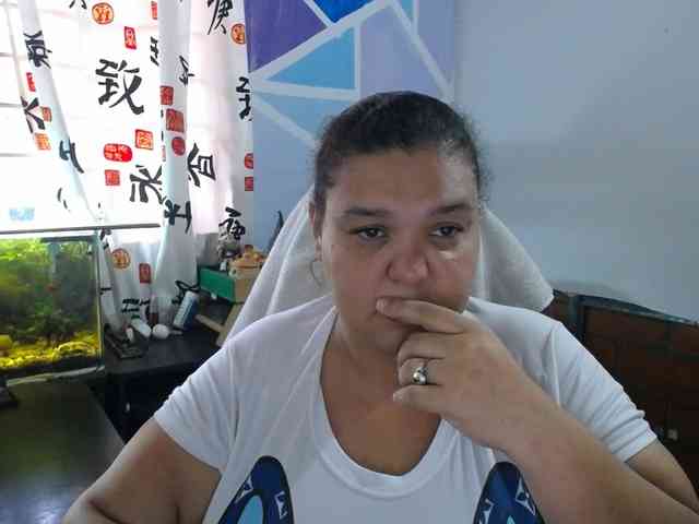 beautifulchubbyqueen webcam