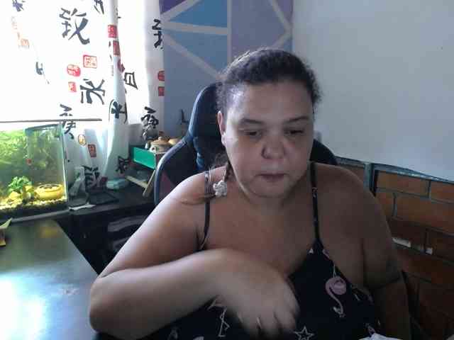beautifulchubbyqueen webcam