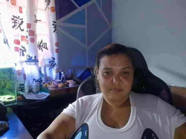beautifulchubbyqueen webcam