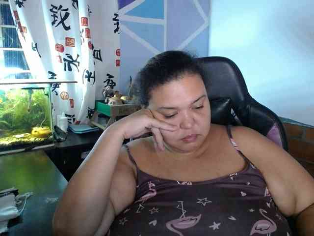 beautifulchubbyqueen webcam