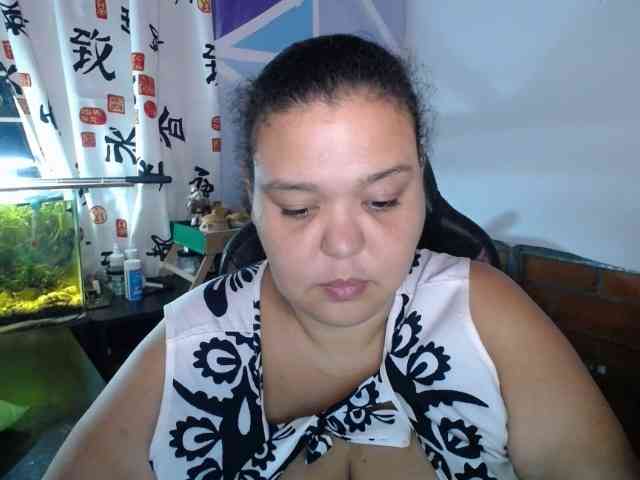 beautifulchubbyqueen webcam