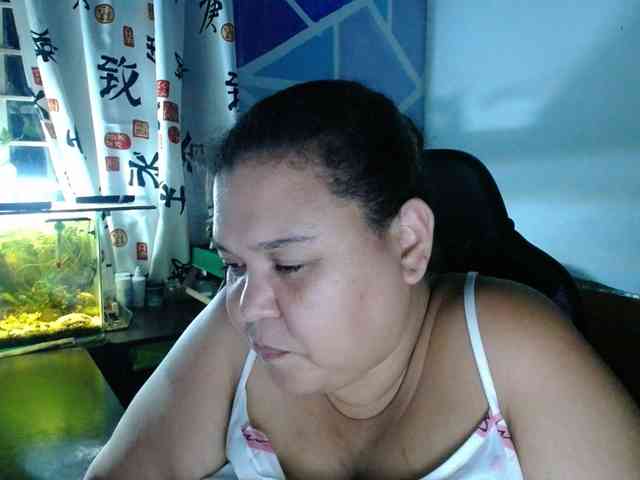 beautifulchubbyqueen webcam