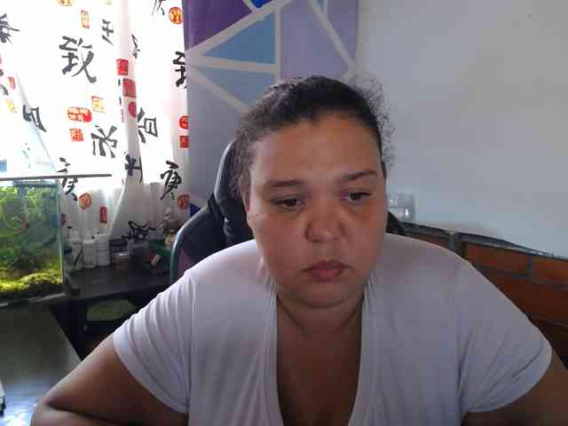 beautifulchubbyqueen webcam