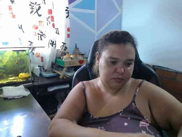beautifulchubbyqueen webcam
