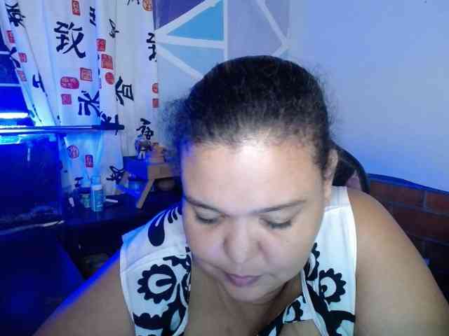 beautifulchubbyqueen webcam