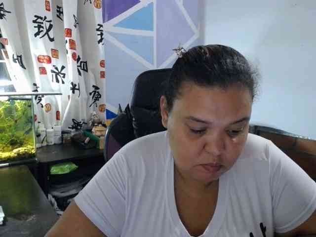 beautifulchubbyqueen webcam