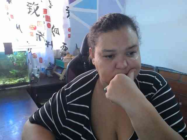 beautifulchubbyqueen webcam