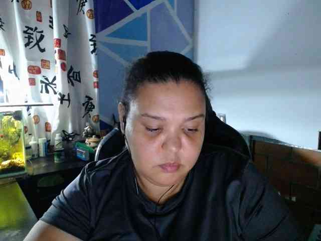 beautifulchubbyqueen webcam