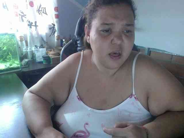 beautifulchubbyqueen webcam
