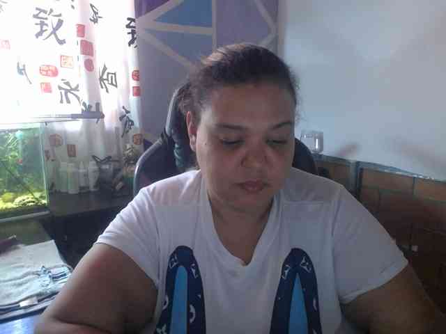 beautifulchubbyqueen webcam