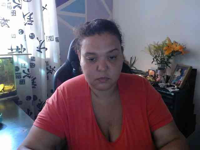 beautifulchubbyqueen webcam