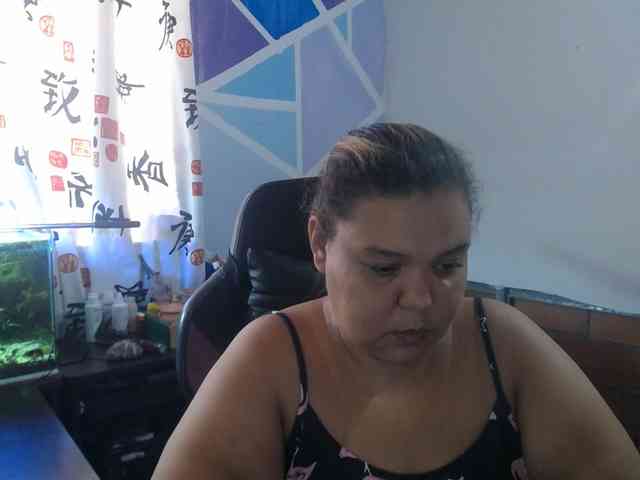 beautifulchubbyqueen webcam