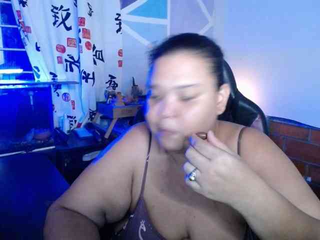 beautifulchubbyqueen webcam
