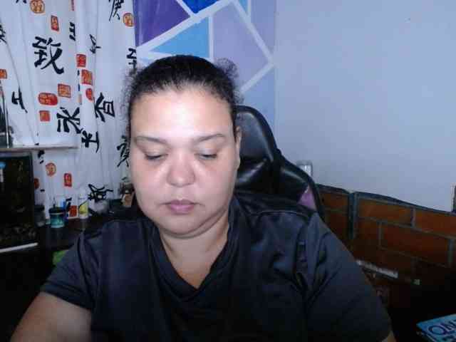 beautifulchubbyqueen webcam