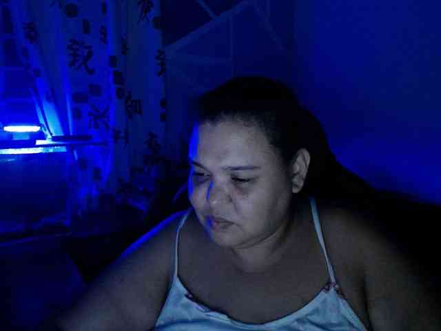 beautifulchubbyqueen webcam