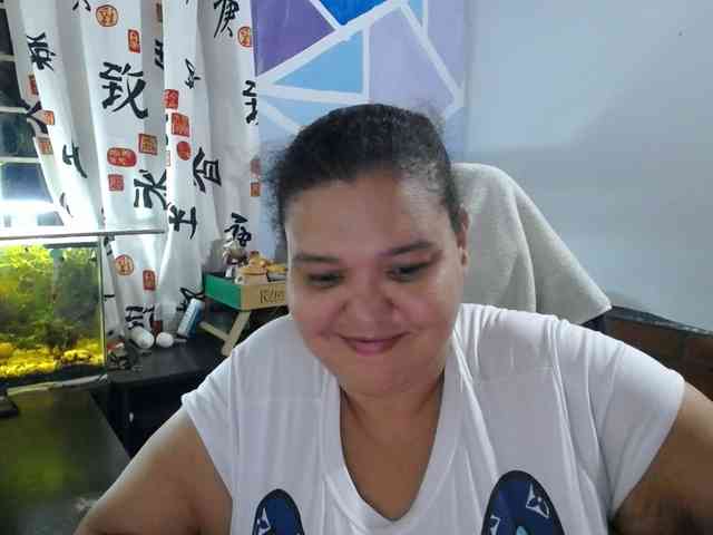 beautifulchubbyqueen webcam
