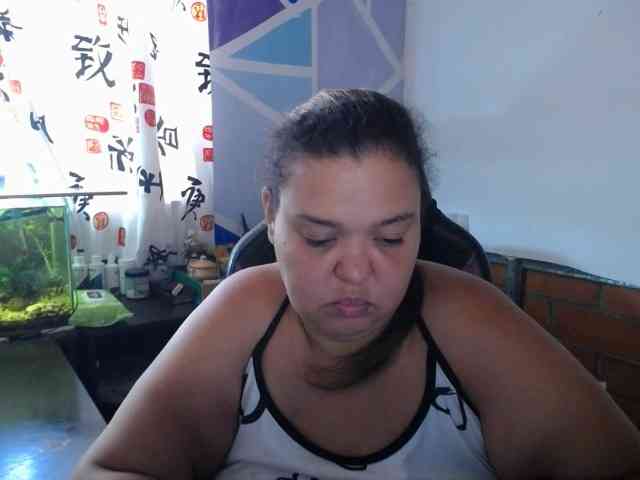 beautifulchubbyqueen webcam