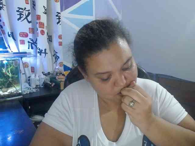 beautifulchubbyqueen webcam