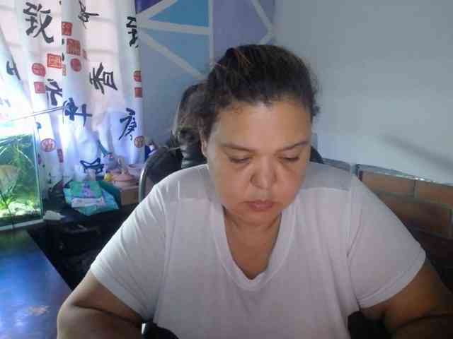 beautifulchubbyqueen webcam
