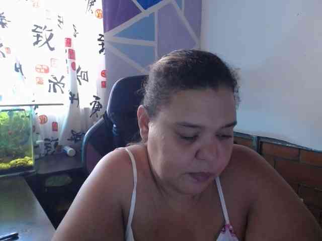 beautifulchubbyqueen webcam