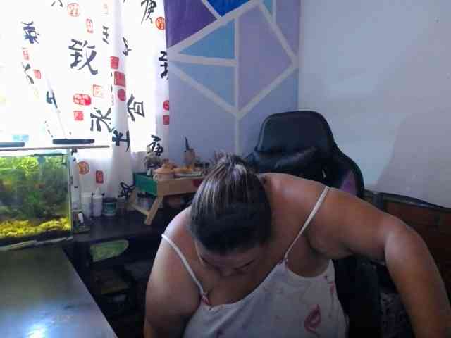 beautifulchubbyqueen webcam