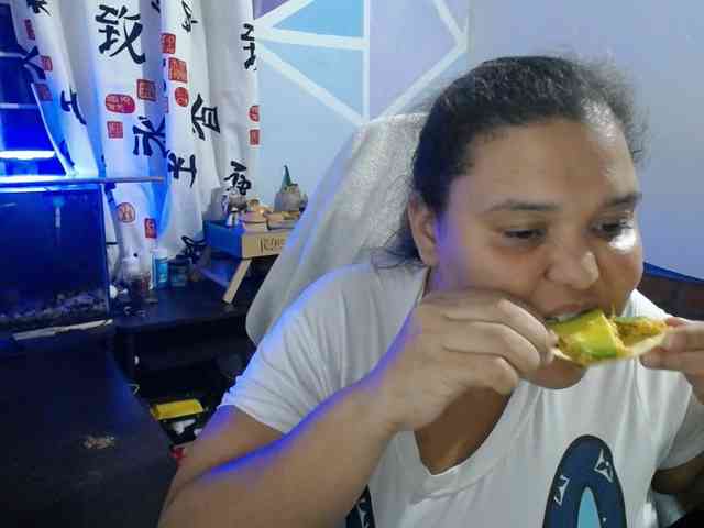 beautifulchubbyqueen webcam