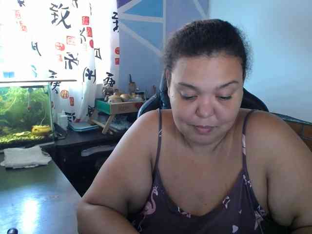 beautifulchubbyqueen webcam