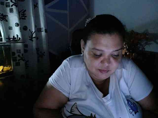 beautifulchubbyqueen webcam