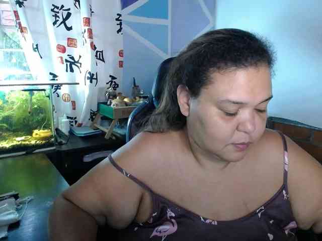 beautifulchubbyqueen webcam