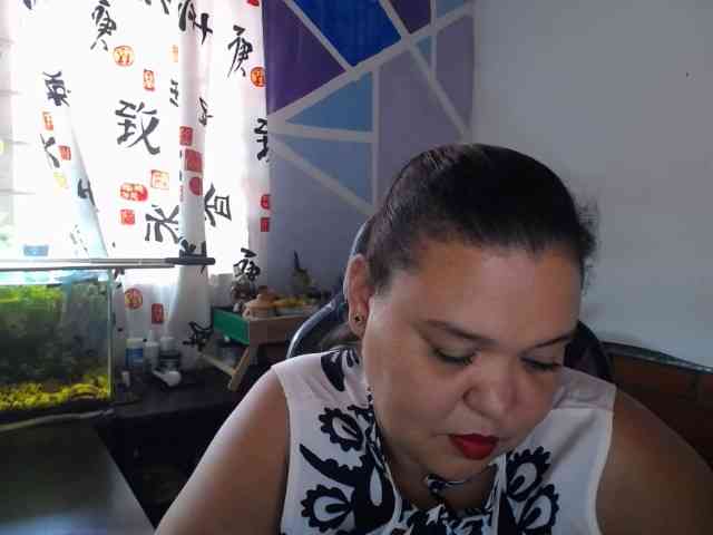 beautifulchubbyqueen webcam