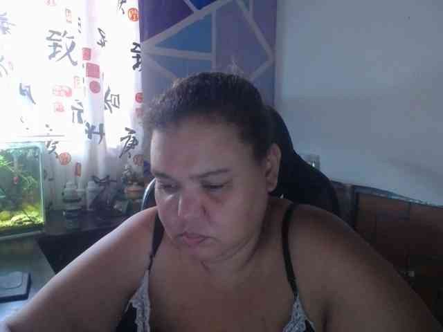 beautifulchubbyqueen webcam
