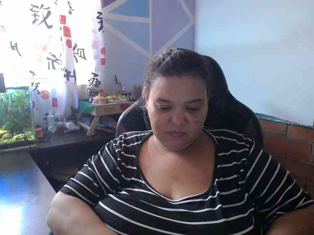 beautifulchubbyqueen webcam