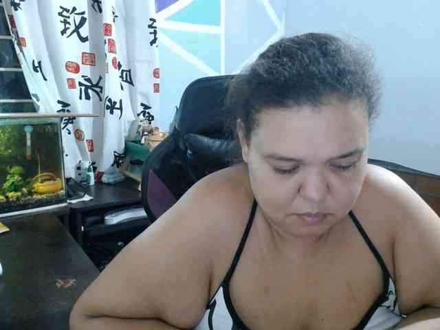 beautifulchubbyqueen webcam