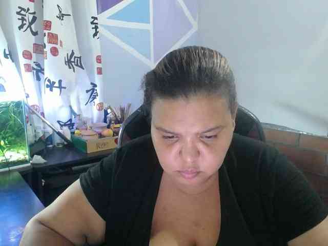 beautifulchubbyqueen webcam