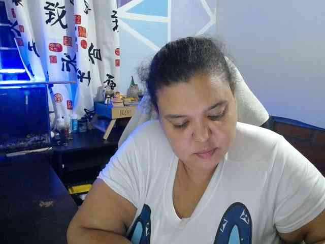 beautifulchubbyqueen webcam