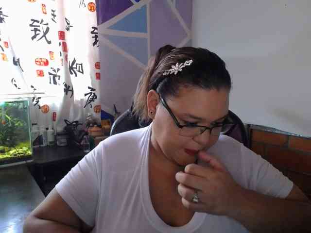 beautifulchubbyqueen webcam