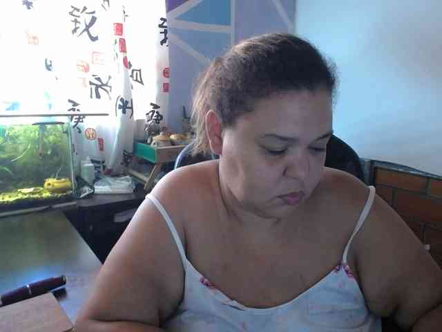 beautifulchubbyqueen webcam