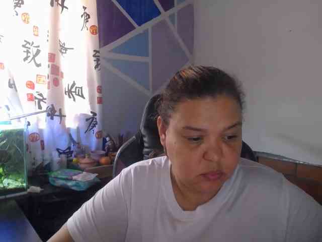 beautifulchubbyqueen webcam