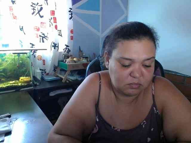 beautifulchubbyqueen webcam