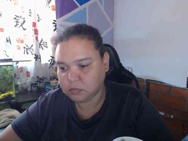 beautifulchubbyqueen webcam