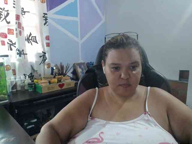 beautifulchubbyqueen webcam