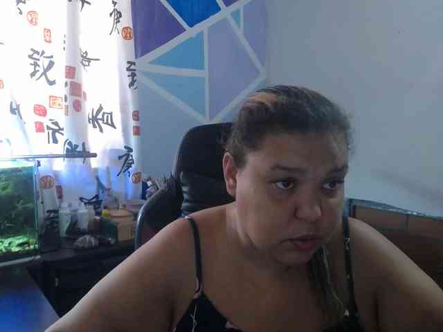 beautifulchubbyqueen webcam