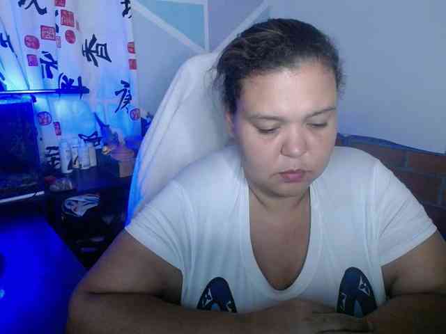 beautifulchubbyqueen webcam