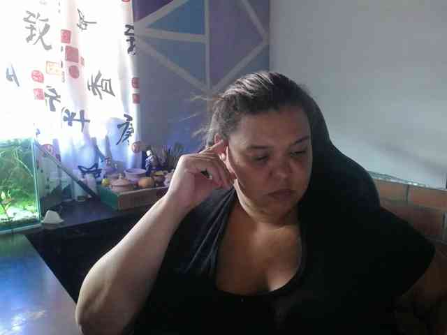 beautifulchubbyqueen webcam