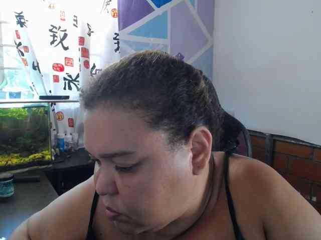 beautifulchubbyqueen webcam