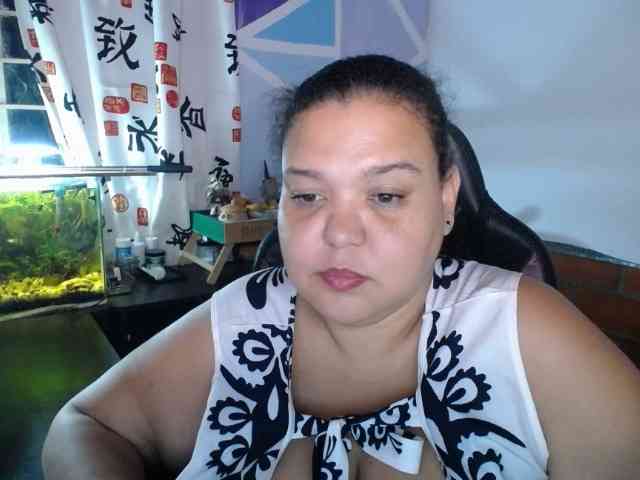 beautifulchubbyqueen webcam