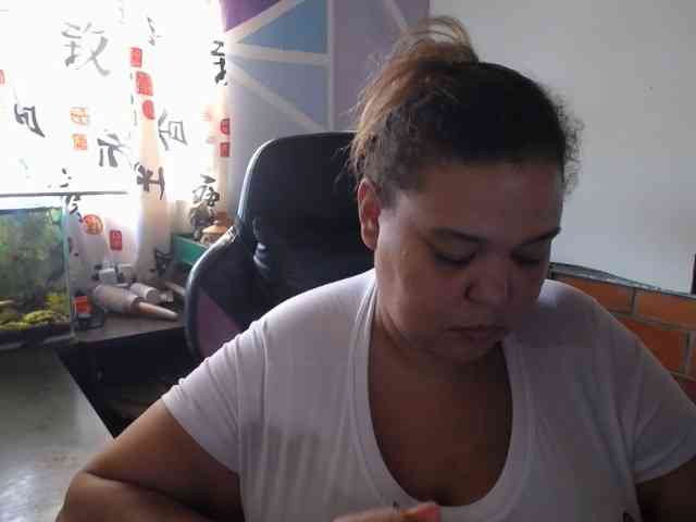 beautifulchubbyqueen webcam