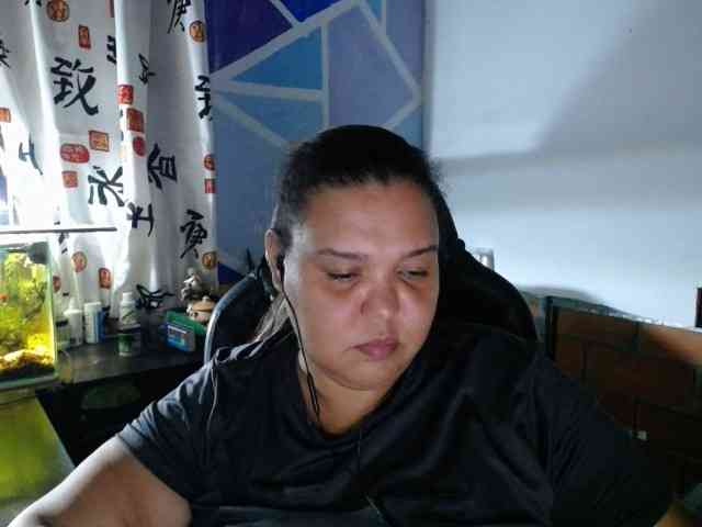 beautifulchubbyqueen webcam