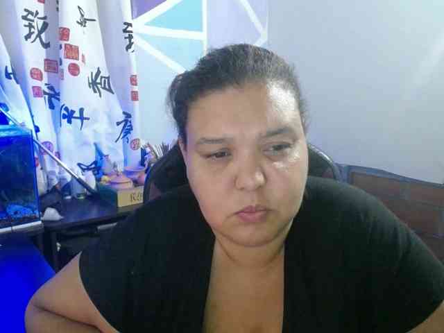 beautifulchubbyqueen webcam